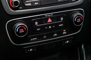 Lay Gio Trong Va Ngoai Xe