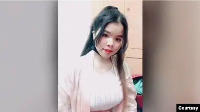 Hai Bố Con Hát Tiếng Chế Trên Xe Ô Tô: Niềm Vui Và Lưu Ý