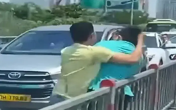 Bài Toán Hai Xe Ô Tô Cùng Đi Từ Cảng Dung Quất Và Ý Nghĩa