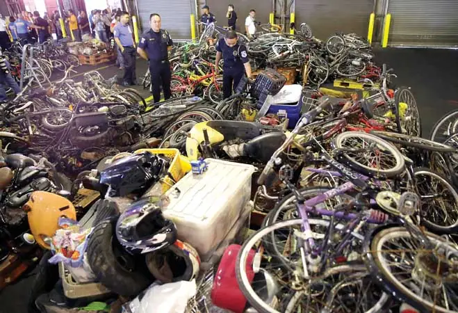 Bat Giu Lo Hang Phu Tung O To Xe May Nhap Lau