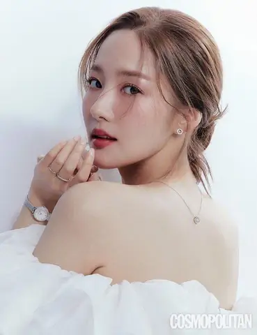 Cận Cảnh Nhan Sắc Của Park Min Young