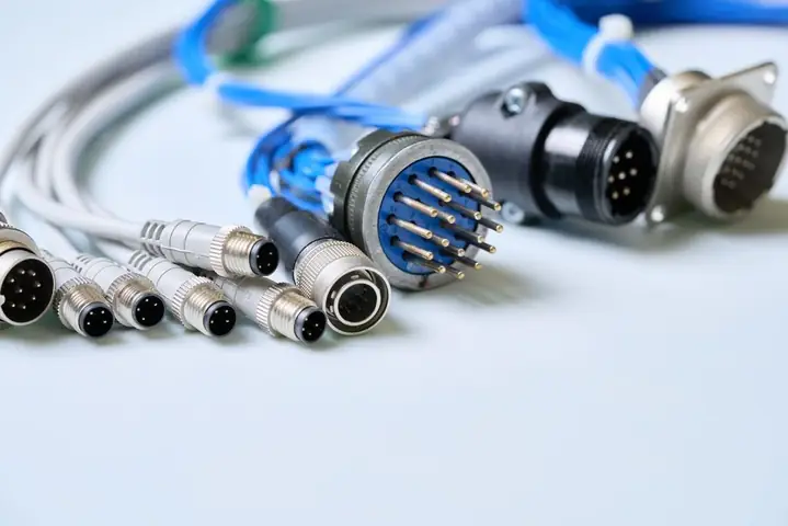 Đầu Nối Và Đầu Cốt