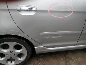 1. Các Vết Cứa Và Vết Xước