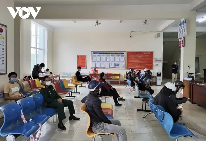 Dak Lak Khan Truong Cap Doi Bien So Xe O To Mau Vang Hinh Anh 1 Dak Lak Khan Truong Cap Doi Bien So Xe O To Mau Vang Hinh Anh 1