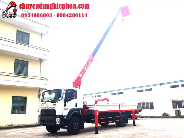 Giới Thiệu Xe Tải Isuzu 5,9 Tấn Fvr Gắn Cấu Unic 5 Tấn 5 Khúc Ur-v555k Có Giổ Nâng