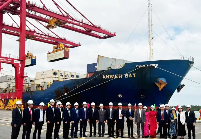 Thaco Khánh Thành Bến 5 Vạn Tấn Cảng Quốc Tế Chu Lai, Hàng Loạt Nhà Máy - Ảnh 1.