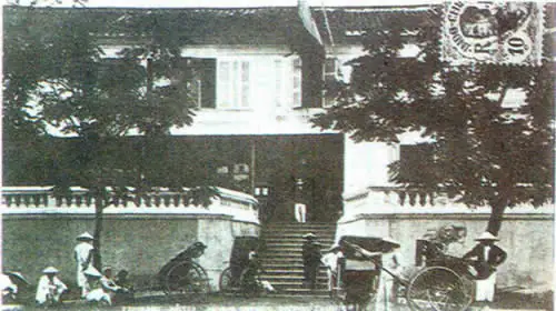 Hình Ảnh Của Những Chiếc Xe Ô Tô Thô Sơ Hình Ảnh Của Những Chiếc Xe Ô Tô Thô Sơ