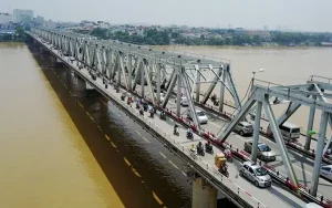 Cấm Xe Khách, Xe Tải Có Tải Trọng Trên 0,5 Tấn Lưu Thông Trên Cầu Chương Dương