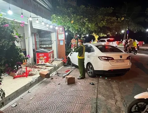 Bài Học Từ Hình Ảnh Tai Nạn Xe Ô Tô Không Tin Nổi