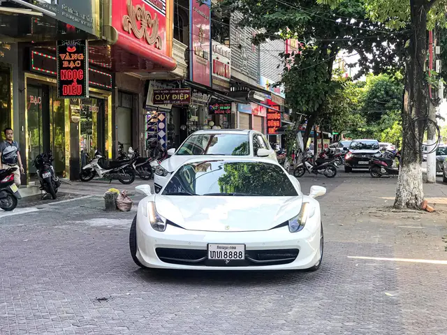 Ferrari 458 Spider Biá»n Sá» Tá»© Quã½ Lã O Báº¥t Ngá» Xuáº¥t Hiá»n Táº¡i Thã Nh Phá» Vinh - Áº¢nh 4.