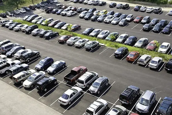 1. Tác Hại Khi Đỗ Xe Ngoài Trời Nắng 1. Tác Hại Khi Đỗ Xe Ngoài Trời Nắng