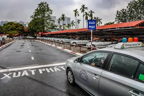 Chuẩn Bị Hồ Sơ Thi Bằng Lái Xe Ô Tô Cần Những Gì?