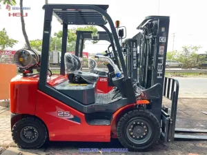 Xe Nâng Chạy Bằng Gas Heli 2.5 Tấn