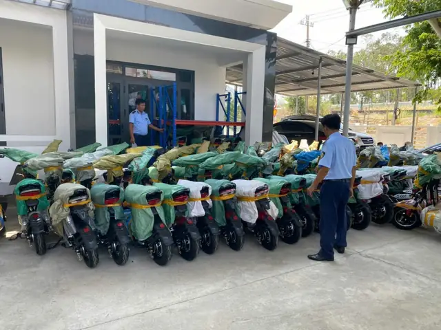 Hơn 100 Xe Đạp Điện Vi Phạm Bị Tạm Giữ Khi Kiểm Tra Chiếc Xe Tải Ngày 19/8/2024 Hơn 100 Xe Đạp Điện Vi Phạm Bị Tạm Giữ Khi Kiểm Tra Chiếc Xe Tải Ngày 19/8/2024