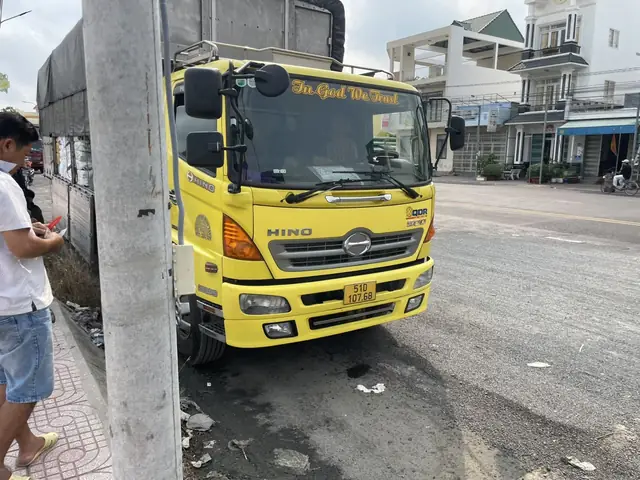 Tổ Chức Khám 02 Xe Ô Tô Tải, Tạm Giữ Hàng Ngàn Đơn Vị Sản Phẩm Hàng Hóa Không Hóa Đơn, Chứng Từ. Giá Trị Hàng Hóa Tạm Giữ Khoảng 678 Triệu Đồng Tổ Chức Khám 02 Xe Ô Tô Tải, Tạm Giữ Hàng Ngàn Đơn Vị Sản Phẩm Hàng Hóa Không Hóa Đơn, Chứng Từ. Giá Trị Hàng Hóa Tạm Giữ Khoảng 678 Triệu Đồng