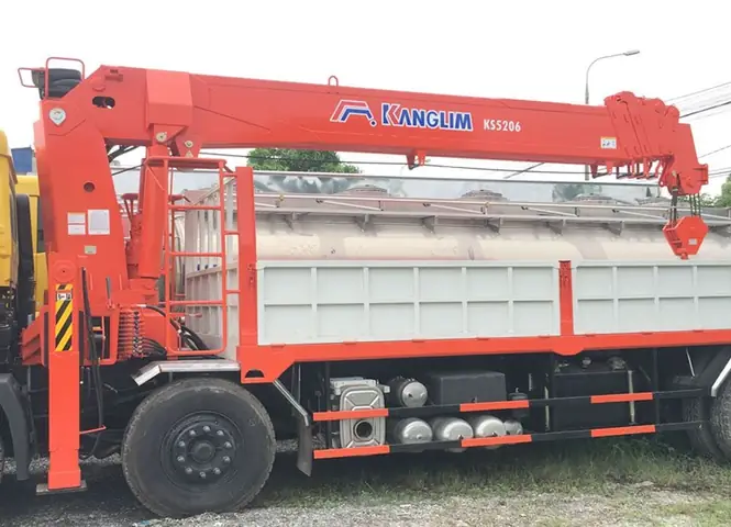 Xe Tải Gắn Cẩu 15 Tấn