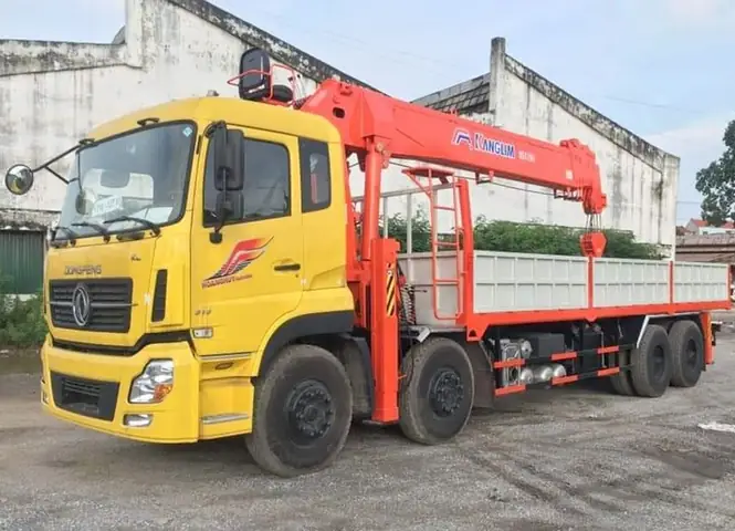 Xe Tải Gắn Cẩu 15 Tấn