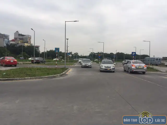 San Tap Lai Xe O To B1, B2, C Tai Ha Dong