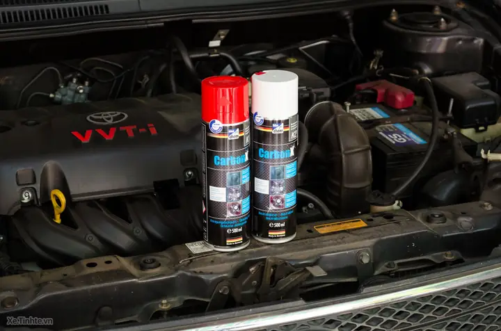 [tinhte.vn] Vệ Sinh Buồng Đốt Với Bluechem Carbon X - Không Cần Bung Máy, Hiệu Quả Mạnh, Cho Xe Máy Và Xe Hơi