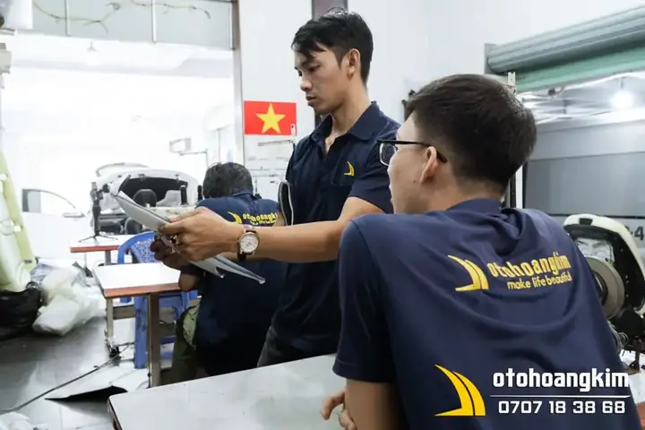 Học Nội Thất Ô Tô May Bọc