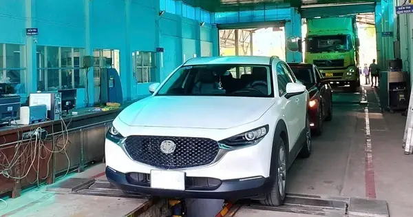 (lsvn) - Theo Bộ Xây Dựng, Trường Hợp Xe Ô Tô Thay Đổi Biển Số Mới Mà Có Sự Thay Đổi Màu Nền Biển Số Thì Phải Kiểm Định Lại Để Thông Tin Trên Giấy Chứng Nhận Kiểm Định Phù Hợp Với Loại Hình Vận Tải Và Chu Kỳ Kiểm Định.