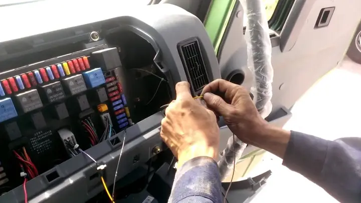 Định Vị Chính Xác Vị Trí Và Hành Trình Di Chuyển Của Xe