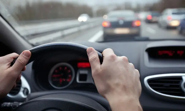 Cach Can Duong Khi Lai Xe O To