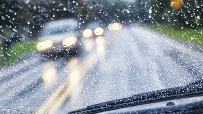 Có Nên Thay Thế Cần Gạt Mưa Ô Tô Hyundai Tucson Định Kỳ Trước Mùa Mưa?