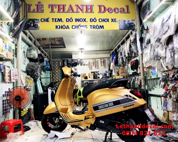 1. Lê Thanh Decal