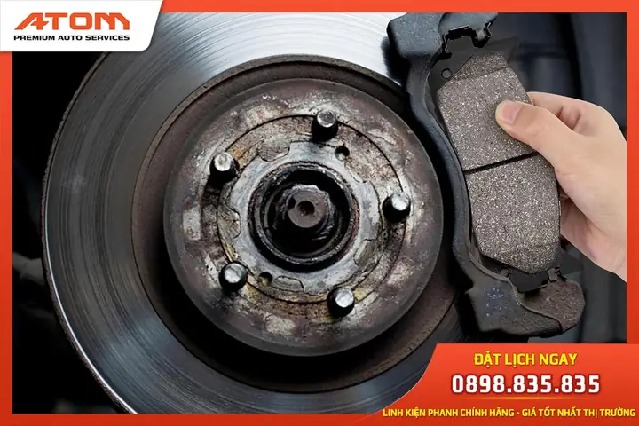 Dấu Hiệu Má Phanh Ô Tô Cần Thay Thế