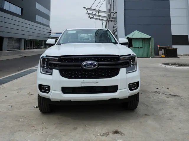 Ngoại Thất Ford Ranger Xls 4×2