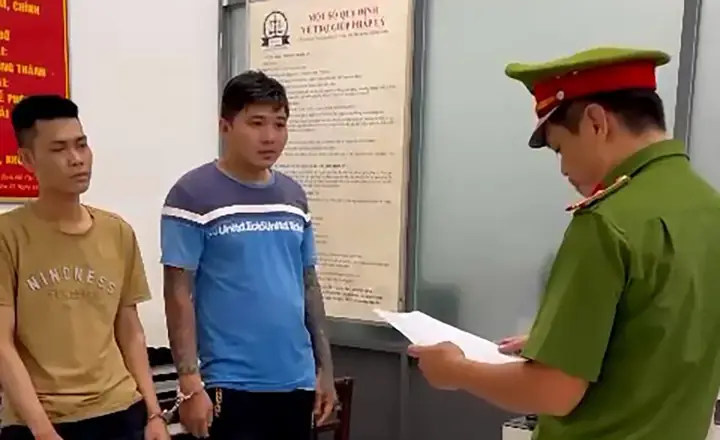 Khởi Tố 2 Thanh Niên Trộm Chó Bị Ô Tô Tông Ở Quận 12