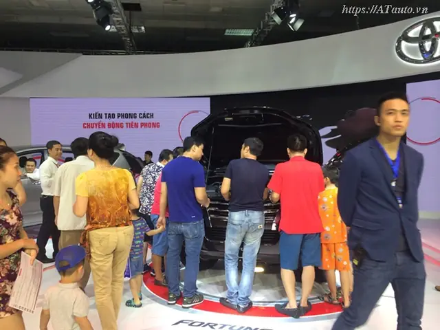 Theo Quan Niệm Dân Gian, Vào Tháng 7 Âm Lịch (tháng Cô Hồn) Không Nên Làm Những Việc Lớn Như Động Thổ Làm Nhà, Mua Xe...vậy Nguyên Nhân Những Quan Niệm Này Là Gì? Đây Là Điều Kiêng Kỵ Có Cơ Sở Hay Chỉ Là Mê Tín Dị Đoan?