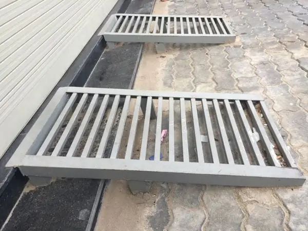 2. Làm Cầu Xe Cho Ô Tô Vào Nhà Bằng Cầu Sắt Hàn Thủ Công.