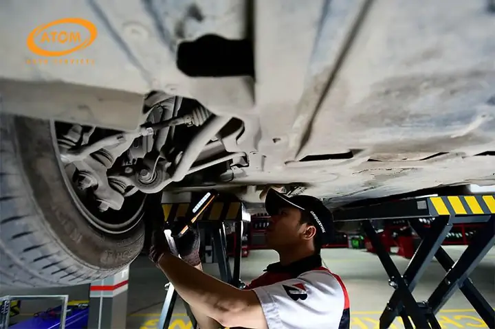 Bước 1: Tiếp Nhận Xe Và Kiểm Tra Kỹ Lưỡng