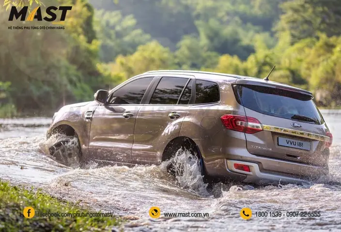 Cách Lái Xe Ô Tô Qua Đường Ngập Nước