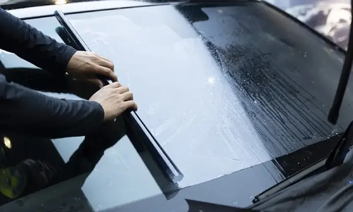 3.1. Phim Cách Nhiệt Tối Màu