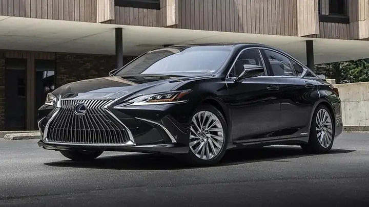 Giải Mã Ký Hiệu Xe Ô Tô Luxury: Ý Nghĩa Logo Các Hãng Xe Sang