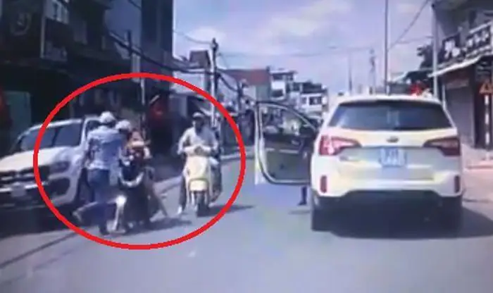 Lái Xe Ô Tô Đánh Phụ Nữ: Những Rủi Ro, Nguyên Nhân Và Cách Phòng Tránh