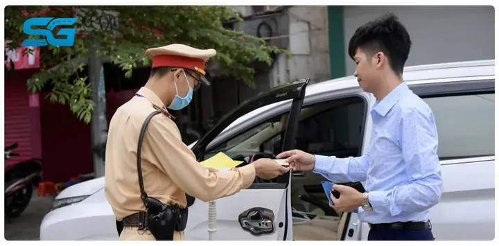 Lái Xe Của Người Thân Hoặc Bạn Bè Có Phạm Lỗi Lái Xe Ô Tô Không Chính Chủ Không?