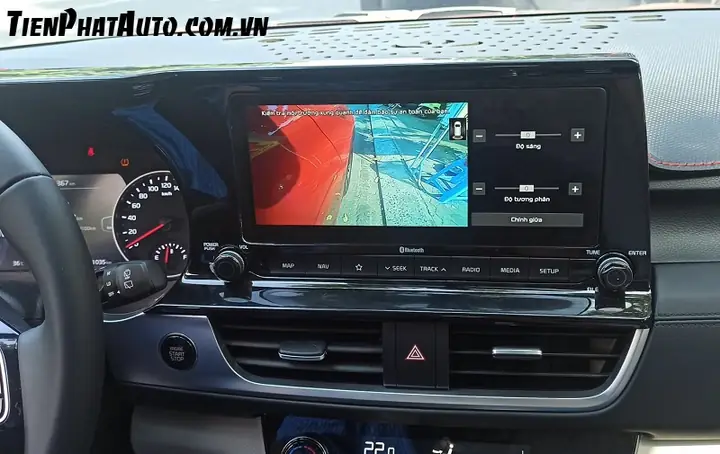 Camera Gương Cập Lề Xe Ô Tô Được Lắp Đặt Như Thế Nào?