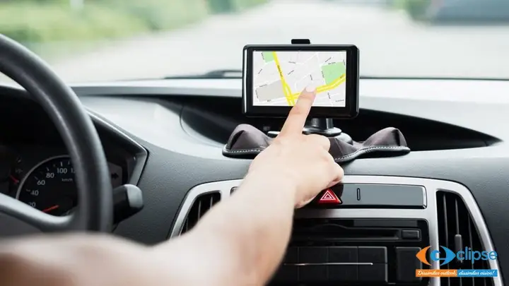 Hướng Dẫn Lắp Tablet Vào Xe Ô Tô An Toàn Và Tiện Lợi Cho Mọi Tài Xế Hướng Dẫn Lắp Tablet Vào Xe Ô Tô An Toàn Và Tiện Lợi Cho Mọi Tài Xế