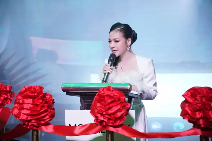 Đón Tiếp Khách Mời Tham Dự Sự Kiện