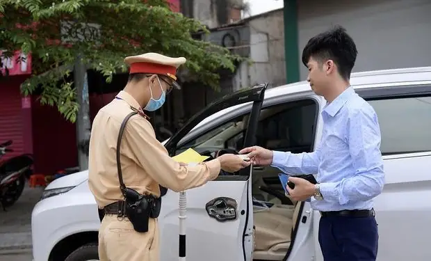 Chú Ý Lịch Làm Việc Của Các Trung Tâm Đăng Kiểm Để Tránh Bị Quá Hạn