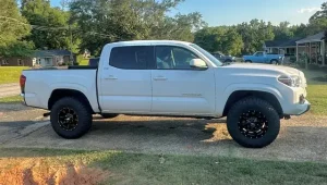 Lốp Xe Ô Tô 16 Chỗ: Chọn Loại Nào Tốt, An Toàn Và Phù Hợp Nhất?