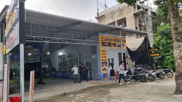 Xưởng Trang Trí & Độ Xe Ô Tô Bình Huy Hoàng Cần Thơ.