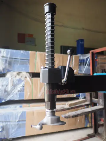 Máy Tháo Lốp Ô Tô Liên Doanh Italy Titano Std-106b - Mâm 10-22 Inch Máy Tháo Lốp Ô Tô Liên Doanh Italy Titano Std-106b - Mâm 10-22 Inch