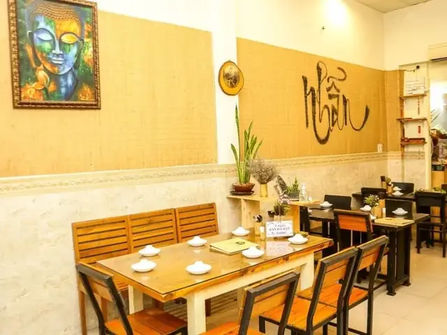 Không Gian Quán Cơm Chay Như Ý: Nét Thanh Bình Giữa Lòng Thành Phố