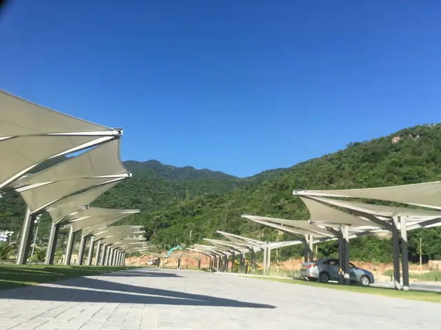 Mái Che Xe Ô Tô Trước Nhà