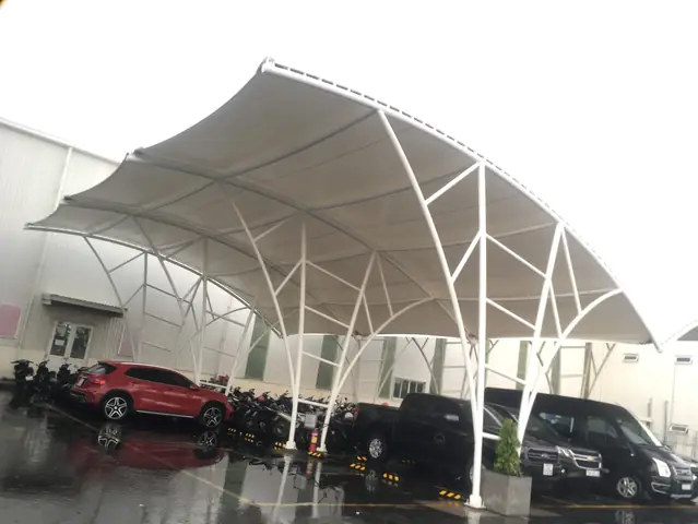 Mái Che Xe Ô Tô Trước Nhà